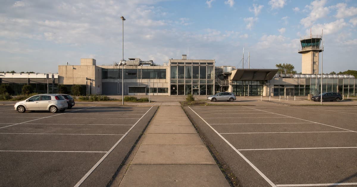Parkeren bij Maastricht Aachen Airport: P1, P2 en Kiss & Ride